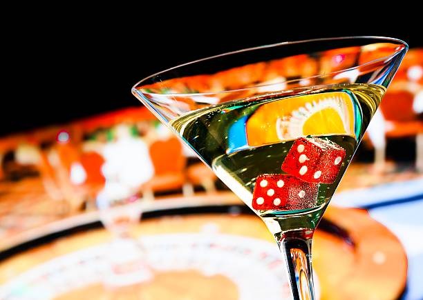 klik77 mobile app interface showing football betting and live casino options