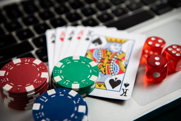 klik77 Auto Roulette setup screen on mobile showing bet options and spin count